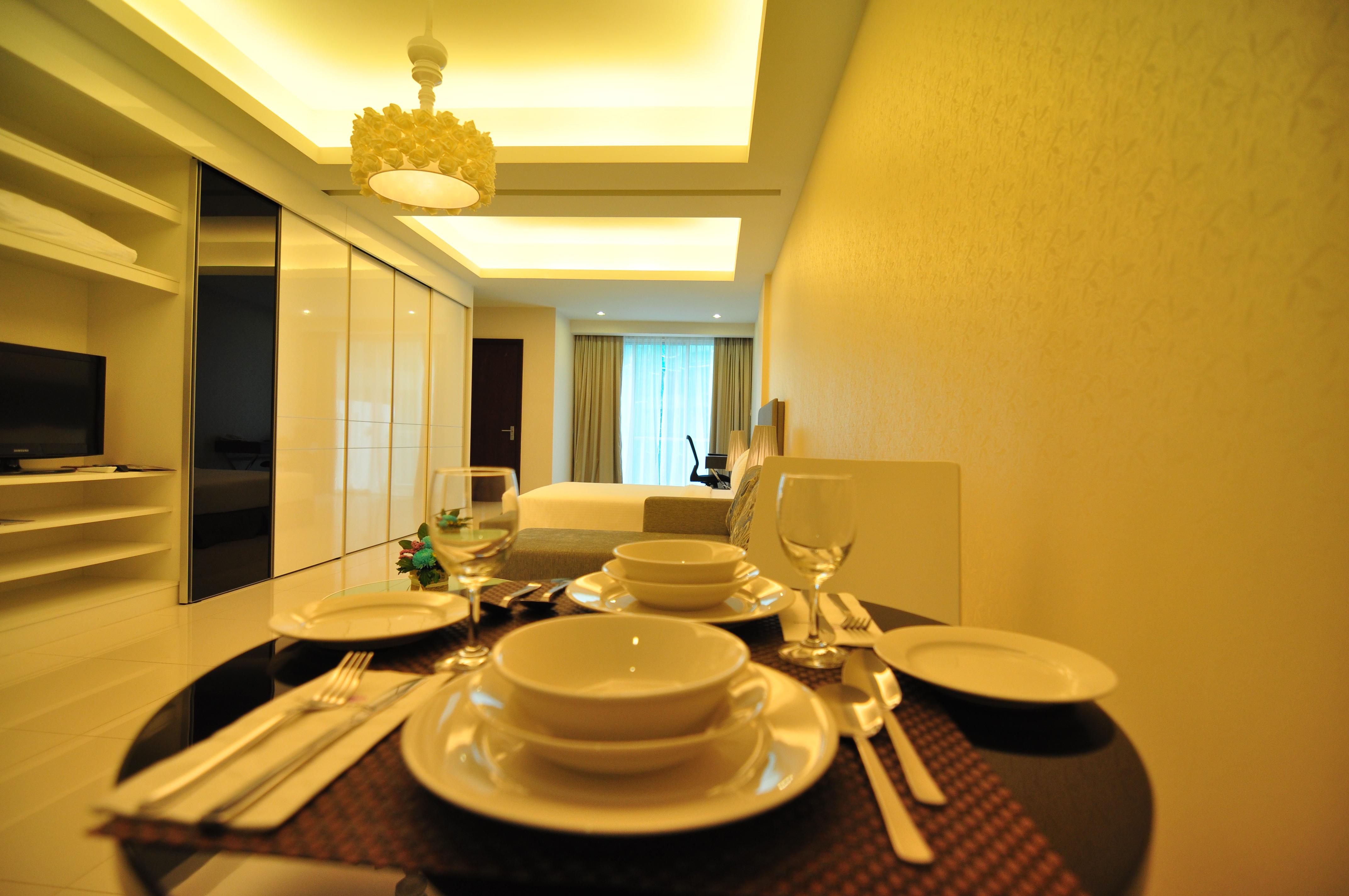 Damas Suites & Residences Куала Лумпур Екстериор снимка