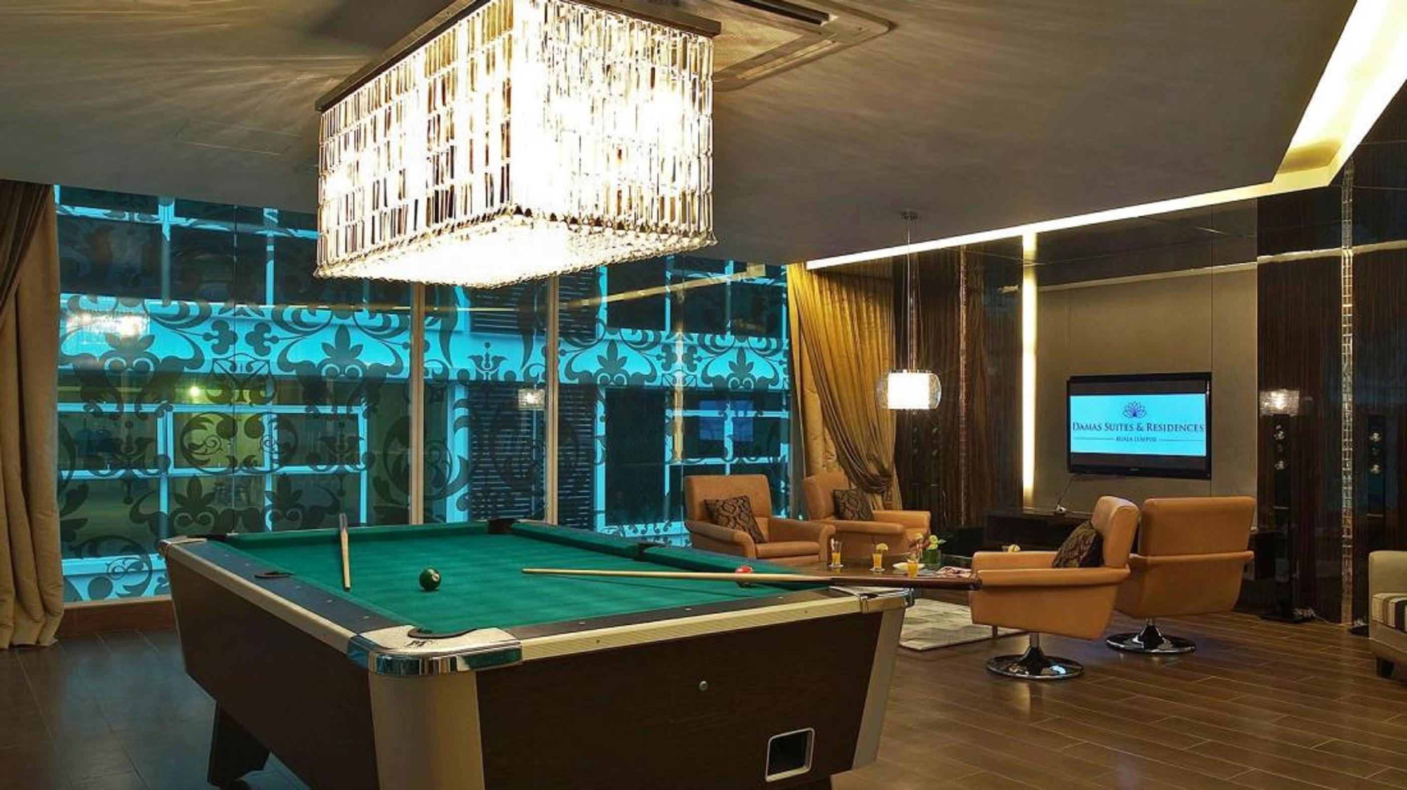 Damas Suites & Residences Куала Лумпур Екстериор снимка