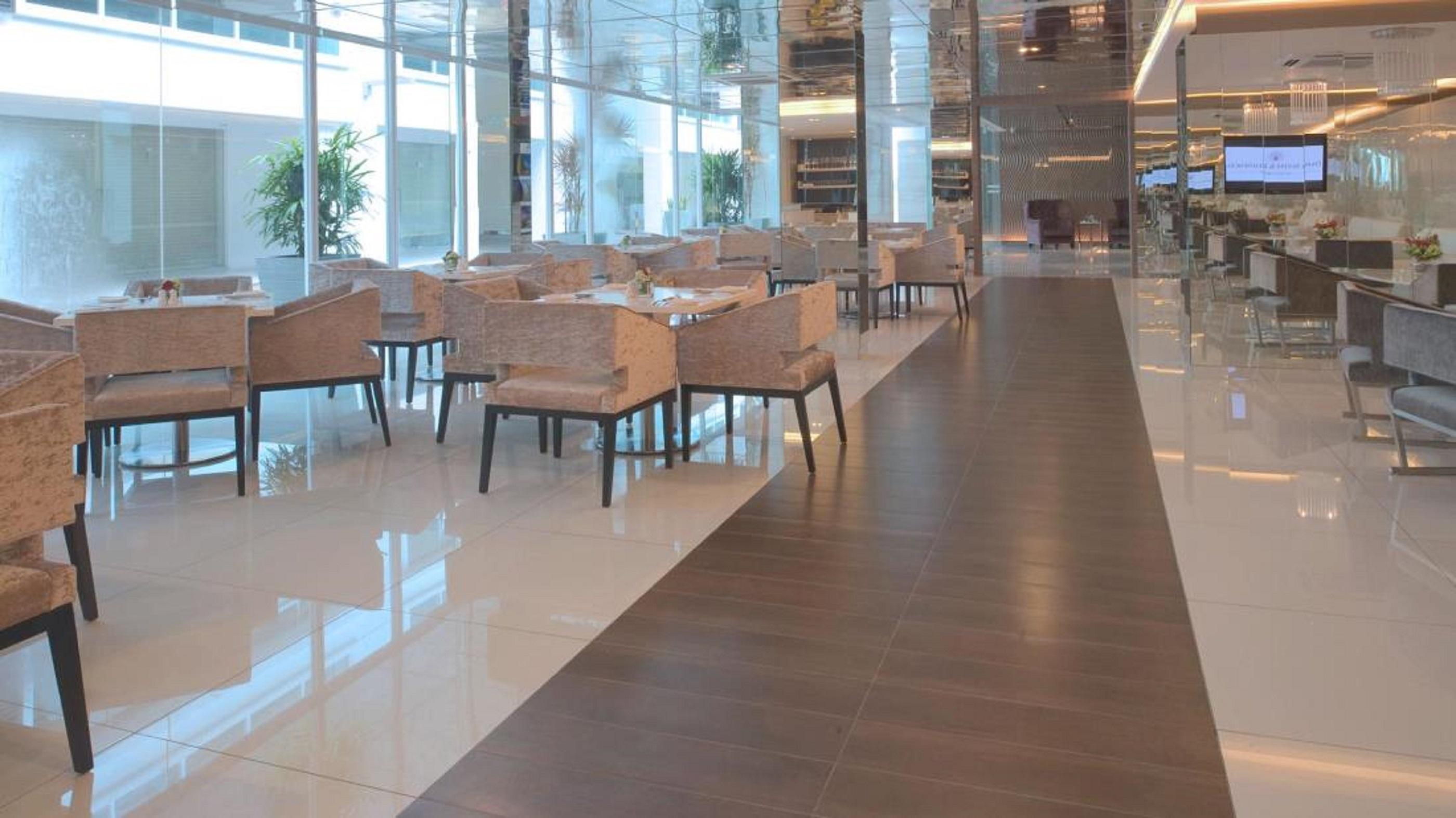 Damas Suites & Residences Куала Лумпур Екстериор снимка