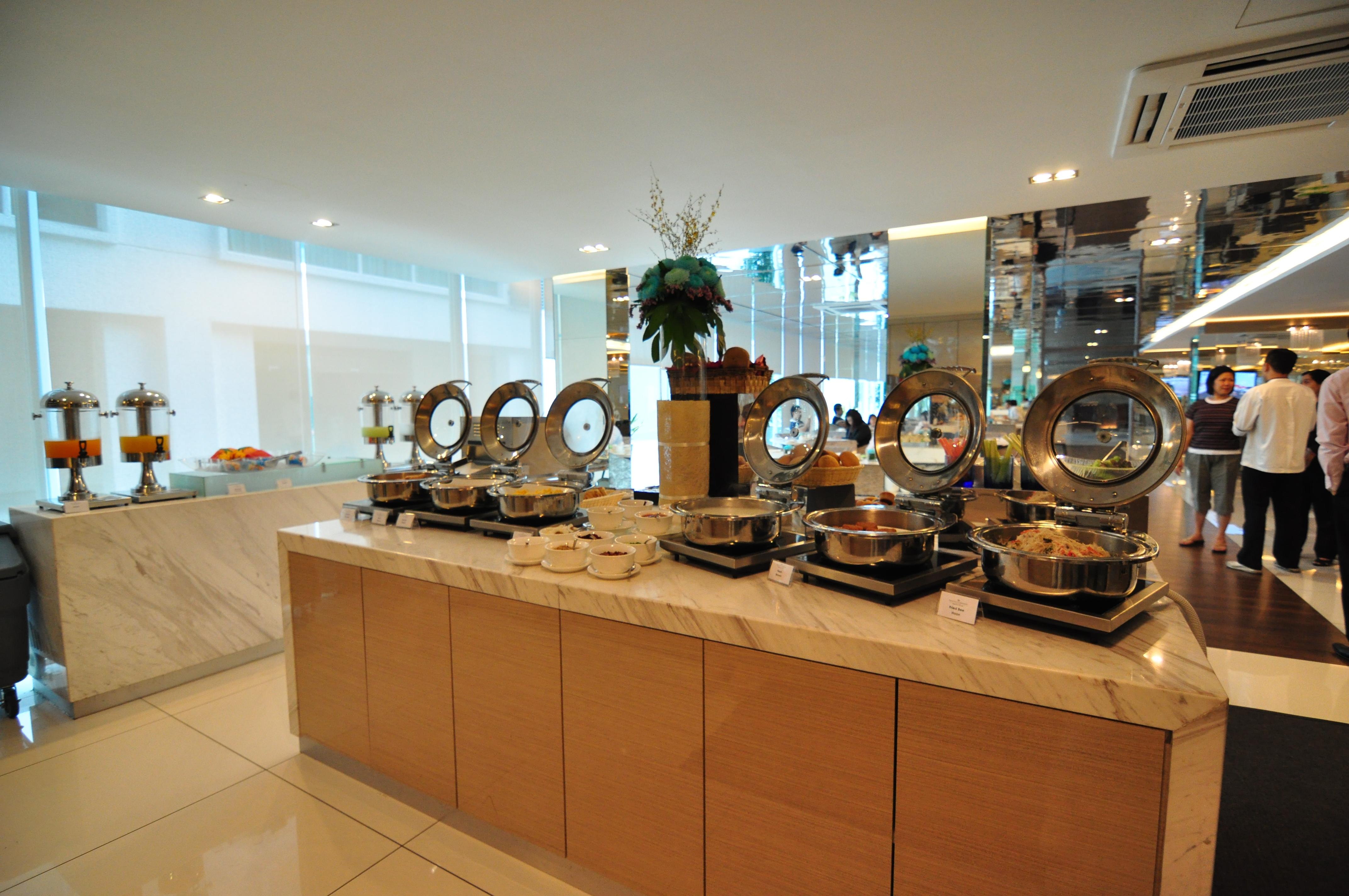 Damas Suites & Residences Куала Лумпур Екстериор снимка