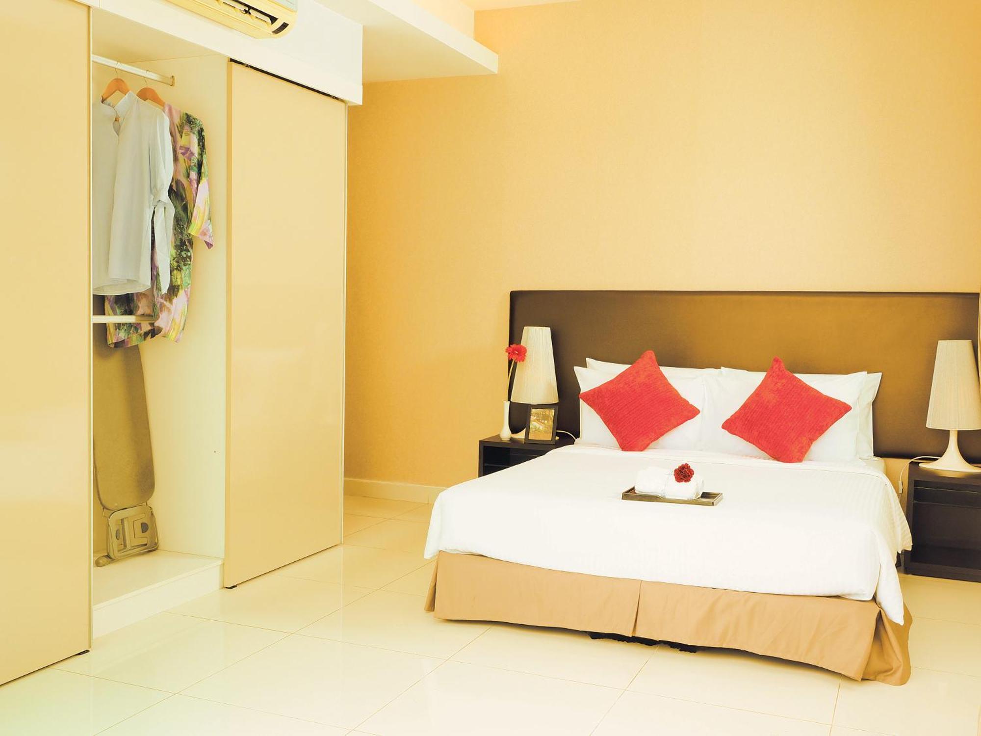 Damas Suites & Residences Куала Лумпур Стая снимка